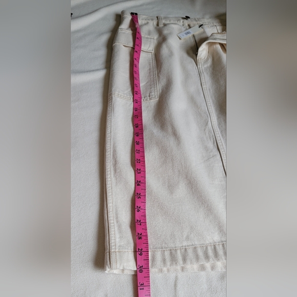 Banana Republic Harlow Denim Cargo skirt, size 10 - Picture 11 of 12